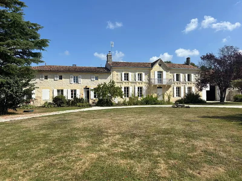 Maison, 301 m²