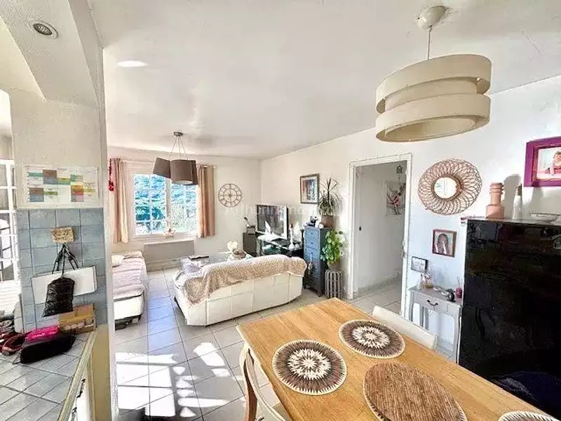 Maison, 180 m²