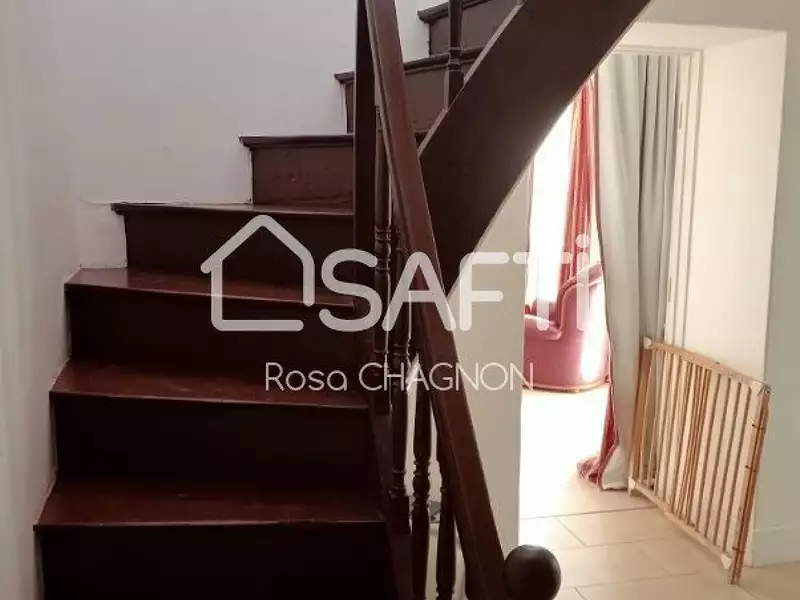 Maison, 233 m²