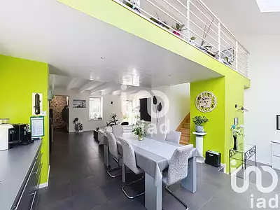 Maison, 179 m²