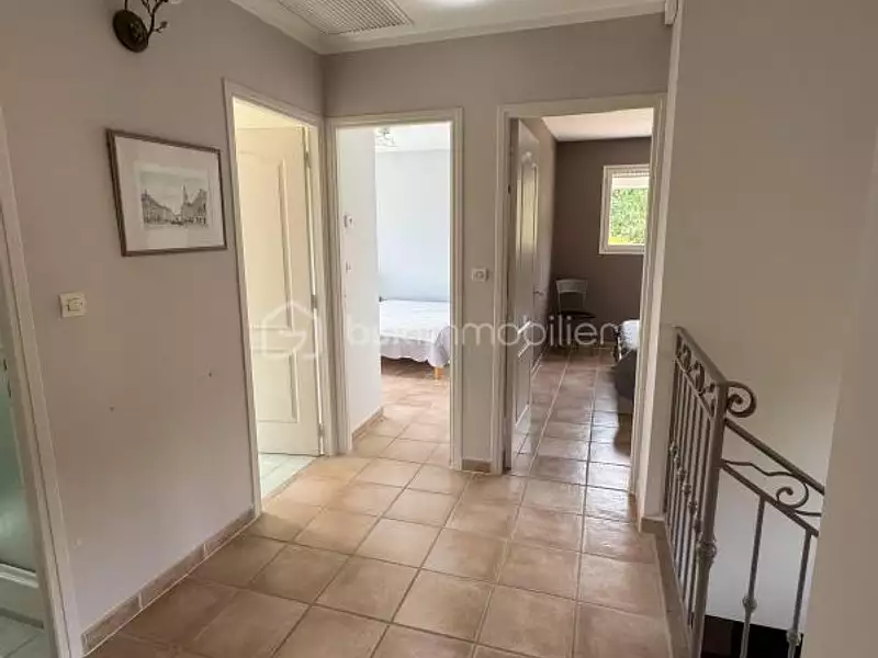 Maison, 239 m²
