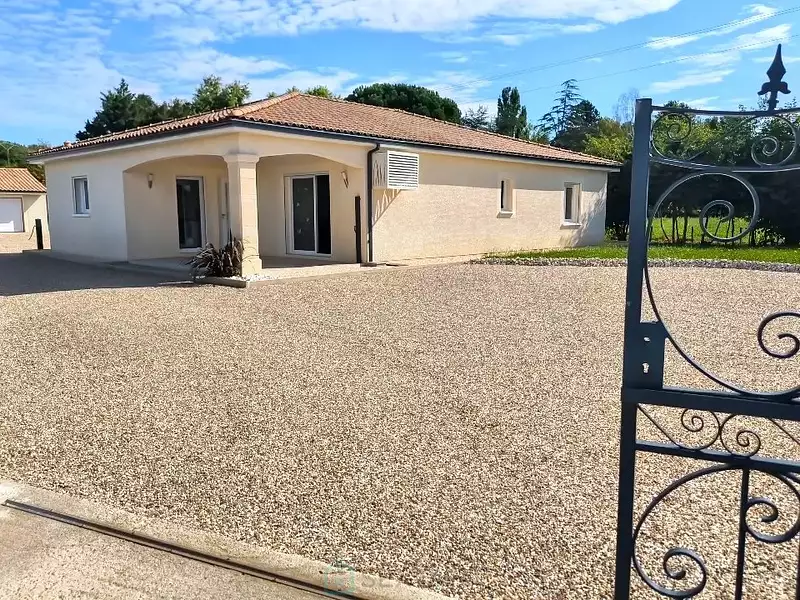 Maison, 140,6 m²
