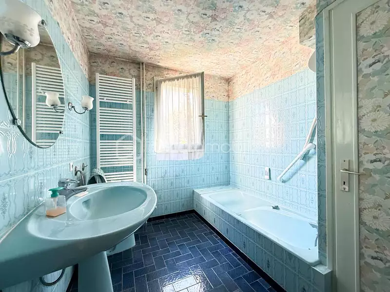 Maison, 180 m²