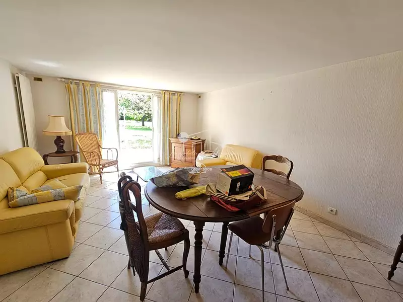 Maison, 241 m²