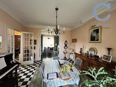 Maison, 225 m²