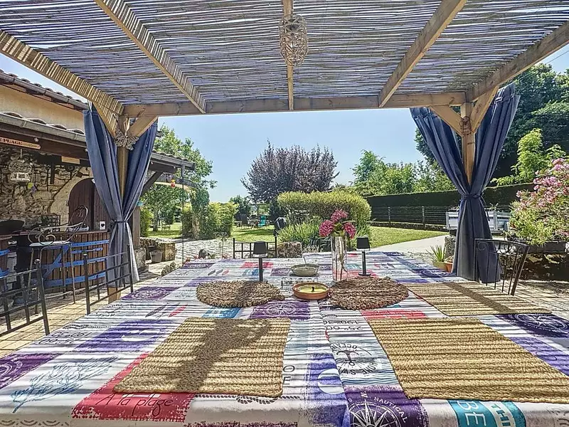 Maison, 260 m²