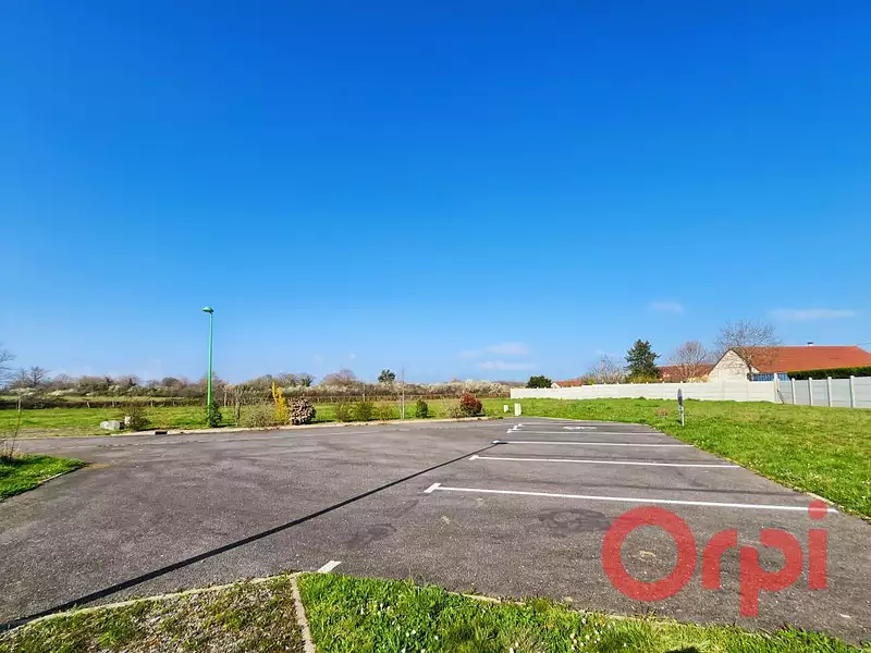 Terrain, 742 m²