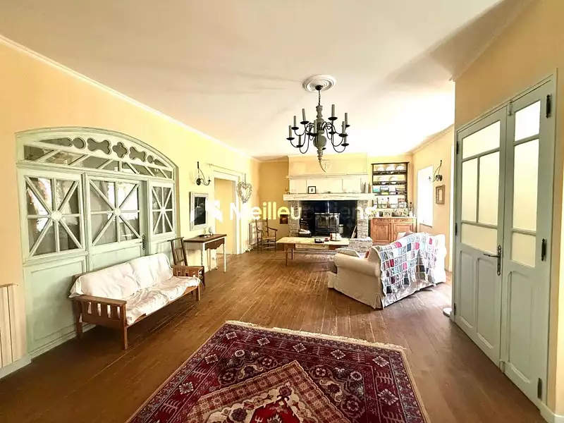 Maison, 180 m²