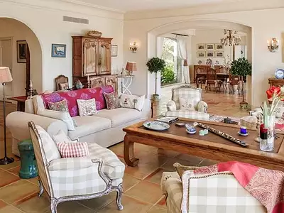 Maison, 625 m²