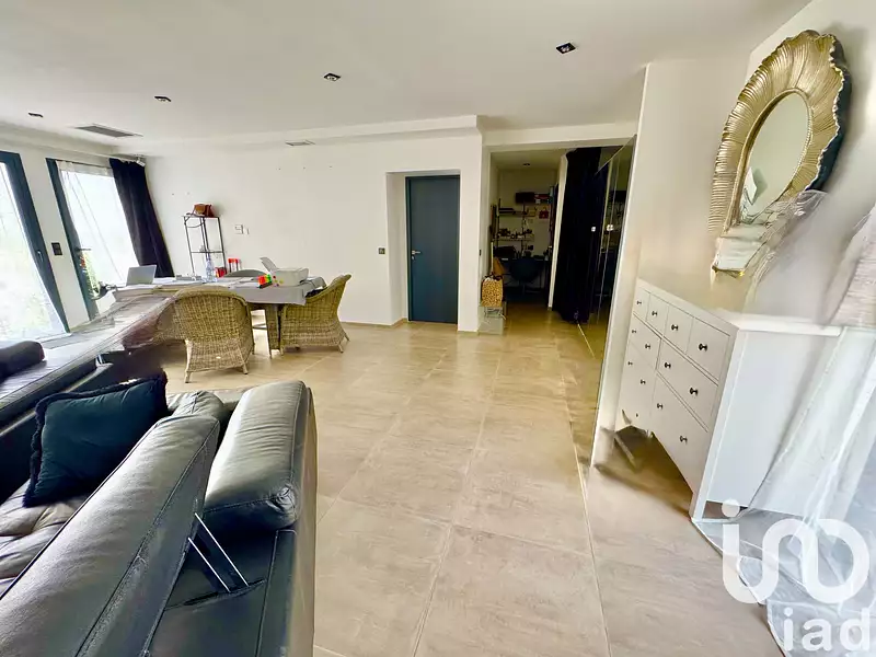 Maison, 117 m²