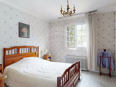 Maison, 197 m²