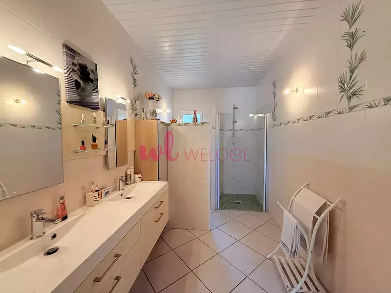 Maison, 175 m²