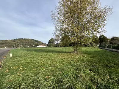Terrain, 1 517 m²
