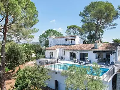 Maison, 331 m²