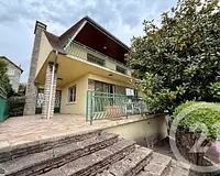 Maison, 215 m²