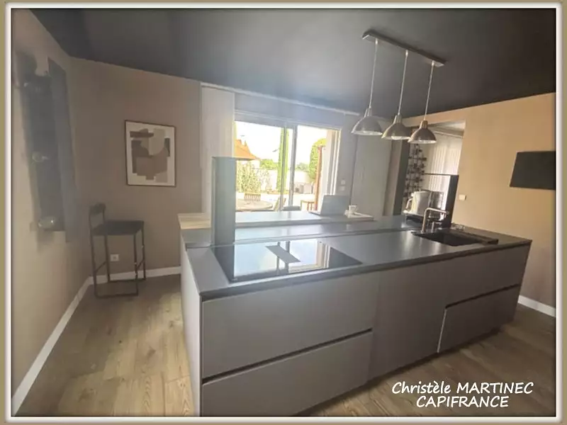 Maison, 226 m²