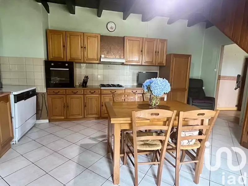 Maison, 198 m²