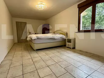 Maison, 215 m²