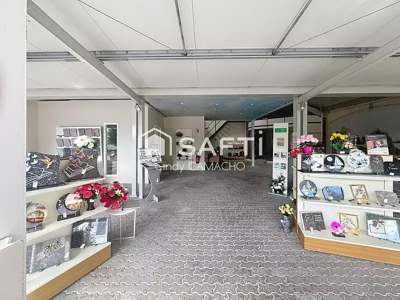 Divers, 295 m²
