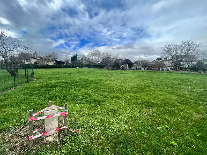 Terrain, 1 340 m²