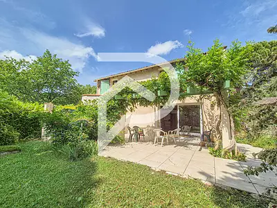 Maison, 220 m²