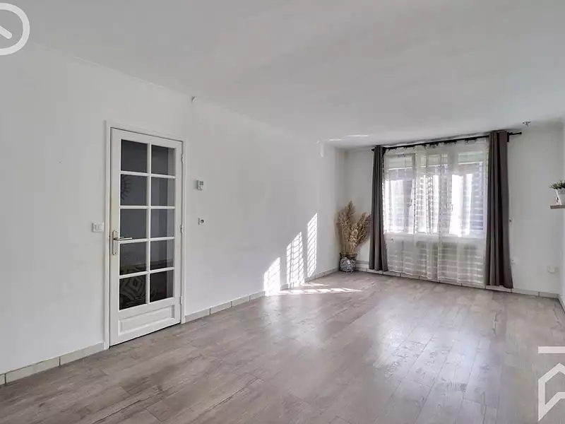 Maison, 83 m²