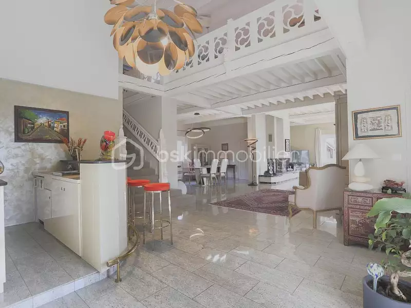 Maison, 280 m²