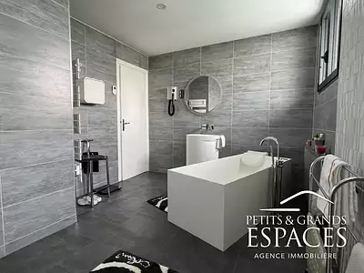 Maison, 167 m²