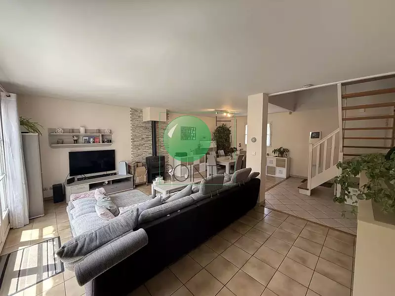 Maison, 165 m²
