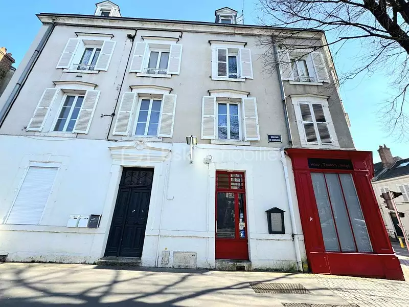 Immeuble, 282 m²