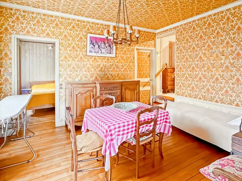 Maison, 185 m²