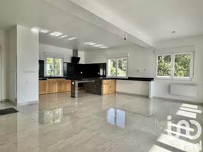 Maison, 170 m²