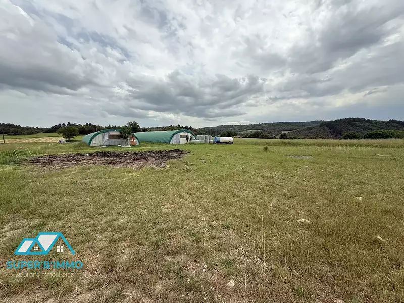 Divers, 706 m²