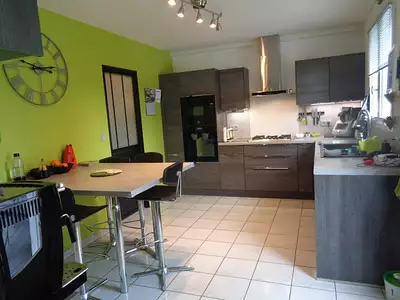 Maison, 210 m²