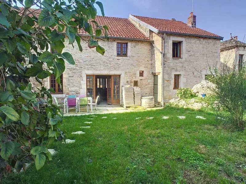 Maison, 260 m²