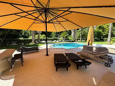 Maison, 166 m²