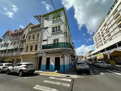 Immeuble, 195 m²