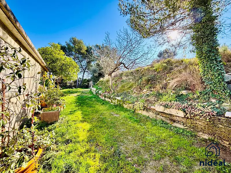 Terrain, 400 m²