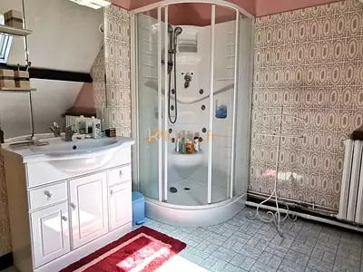 Maison, 235 m²