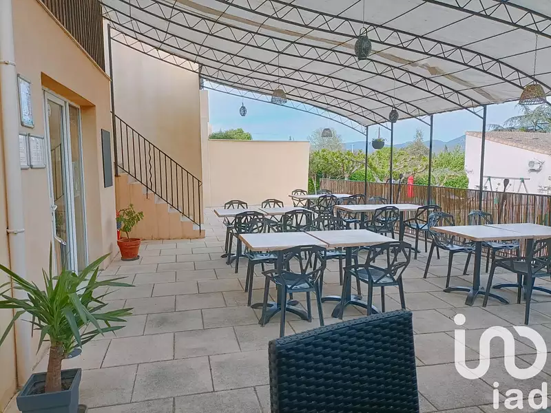 Immeuble, 719 m²