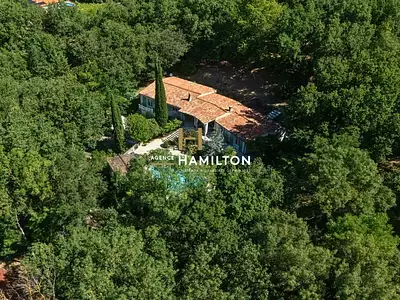 Maison, 187 m²
