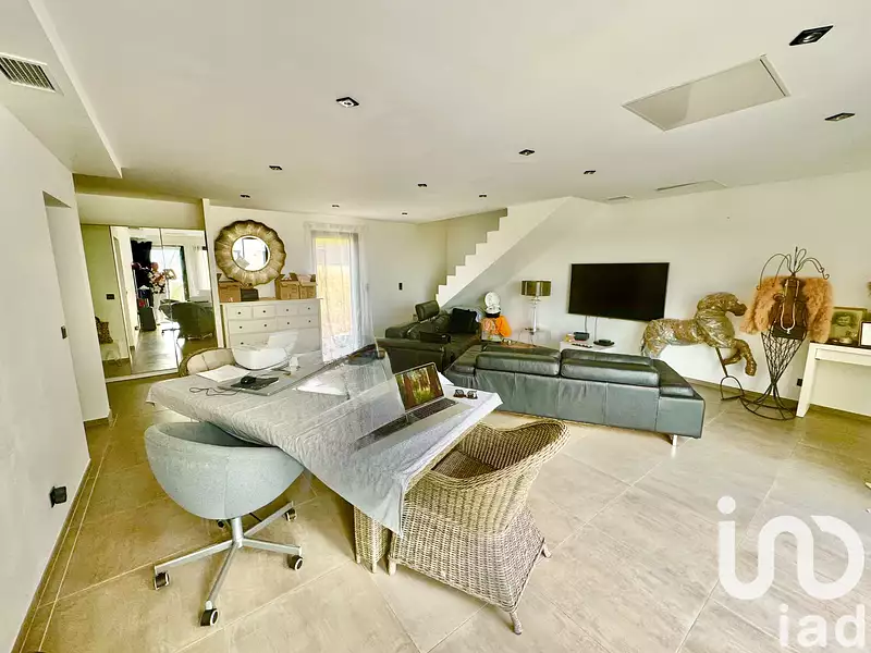 Maison, 117 m²
