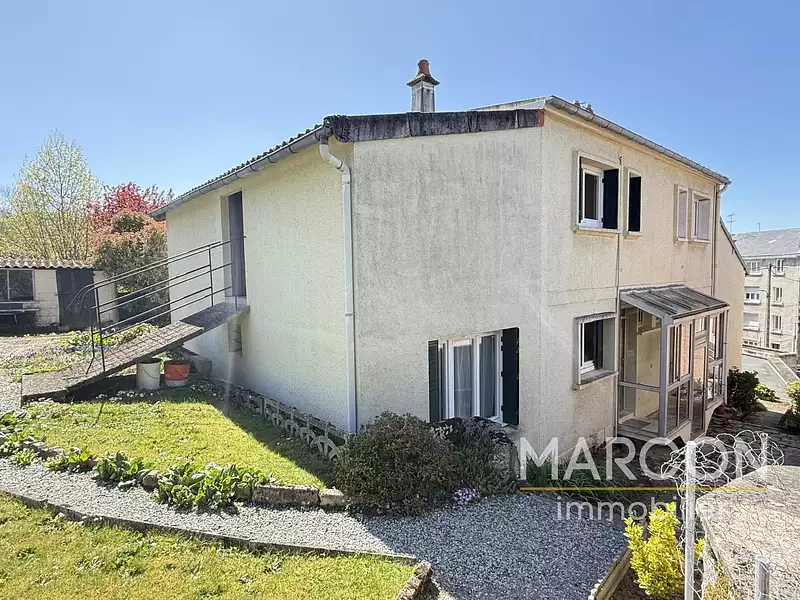 Maison, 143 m²