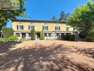 Maison, 330 m²