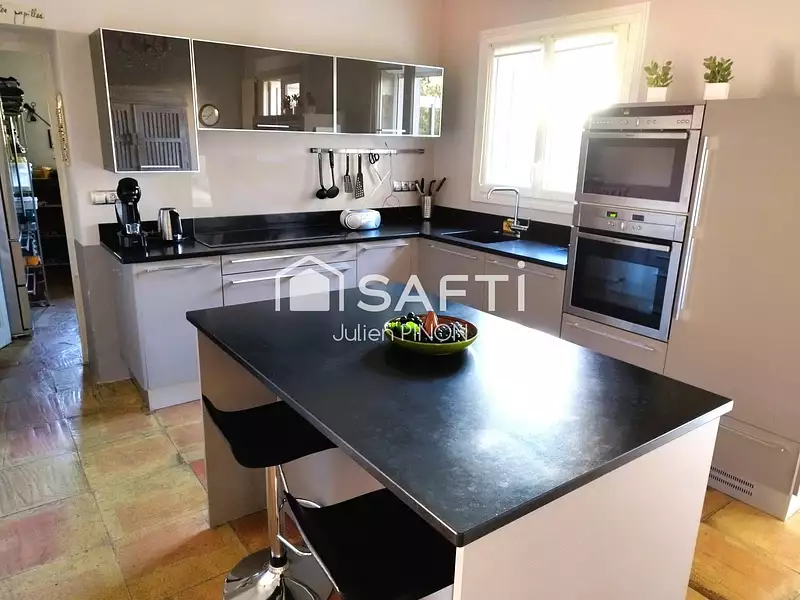 Maison, 309 m²
