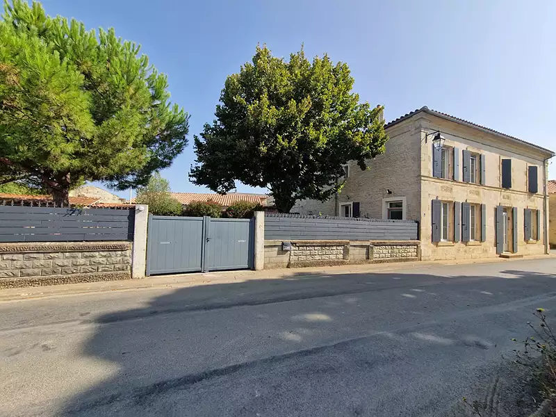 Maison, 170 m²