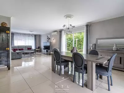 Maison, 215,31 m²