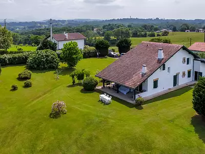 Maison, 170 m²