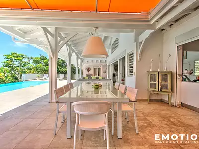 Maison, 250 m²