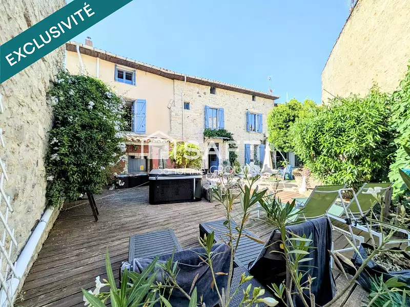 Maison, 230 m²